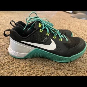 Size 7.5 Nike Metcons